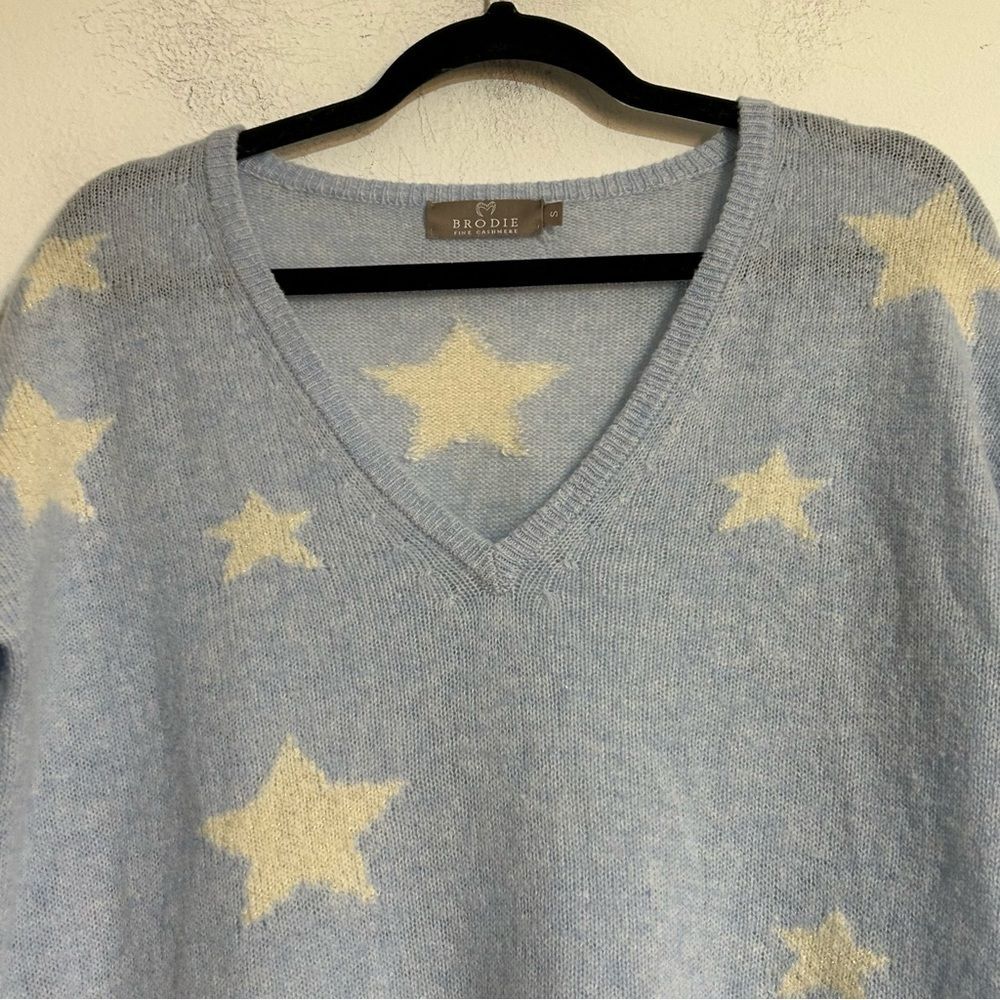 Brodie Cashmere Fine Cashmere Blue Star V-Neck Sweater Jumper Size Small - Picture 2 of 11